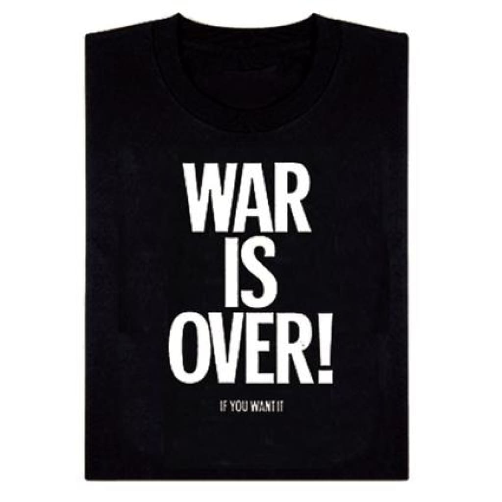 ジョン・レノン Tシャツ 「WAR IS OVER! - ブラック」 John Lennon