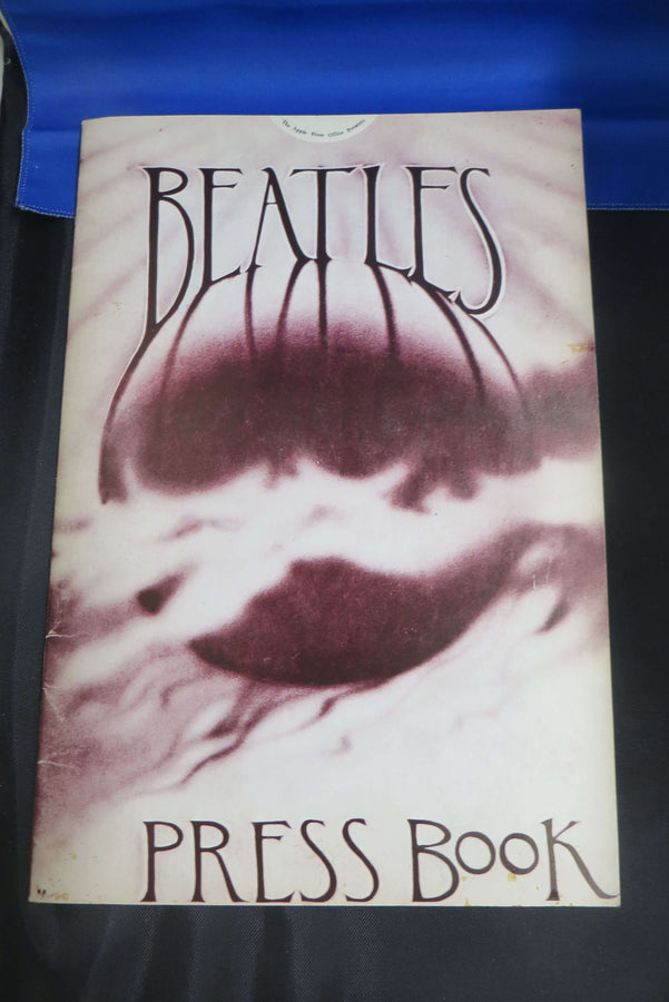 THE BEATLES PRESS BOOK